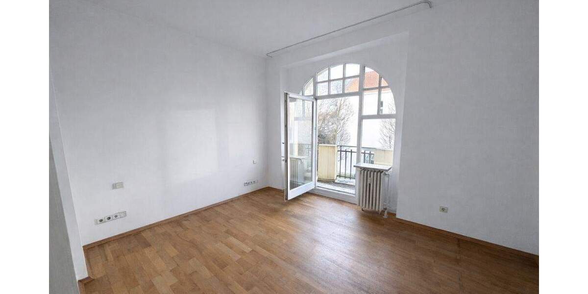 Altbaujuwel mit Charakter: Architektur, die man spürt - Ein Haus mit Seele und Geschichte! 3 zimmer