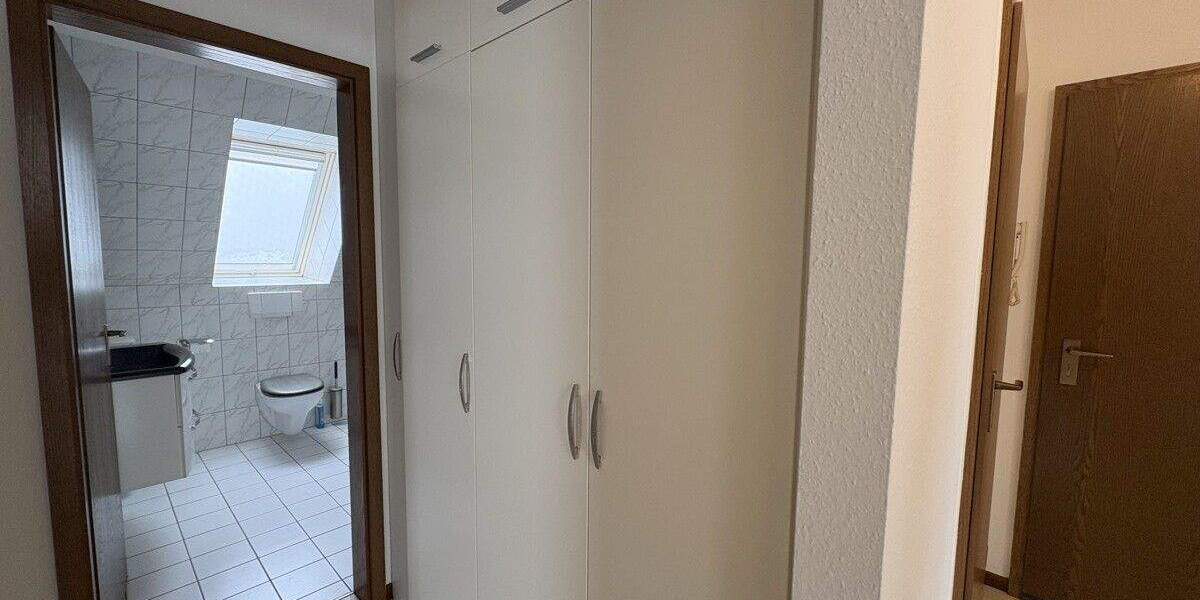 Etagenwohnung Meerbusch Büderich - 2 Zimmer, 83 m&sup2;, 960&euro; | Angebot:24546278