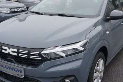 Dacia Sandero 26.030 km 14.980 &euro; Solingen 42651