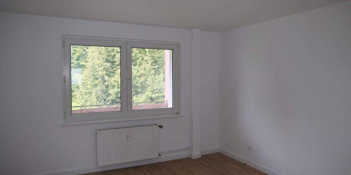 Etagenwohnung Duisburg Wedau - 3 Zimmer, 66 m&sup2;, 650&euro; | Angebot:25663839