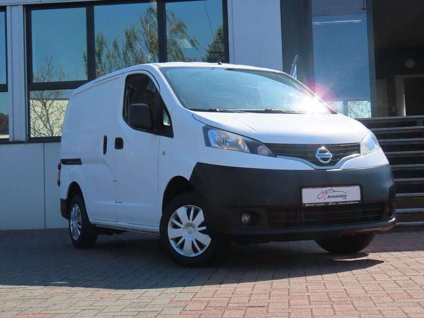 NV200