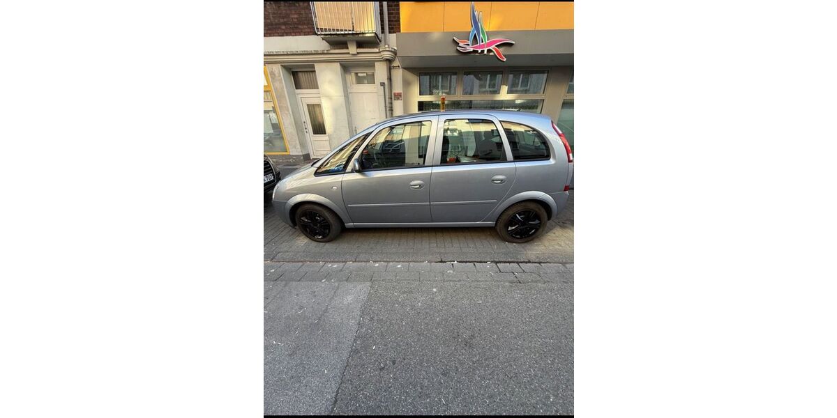 Opel Meriva 83.000 km 3.400 &euro; Duisburg 47226