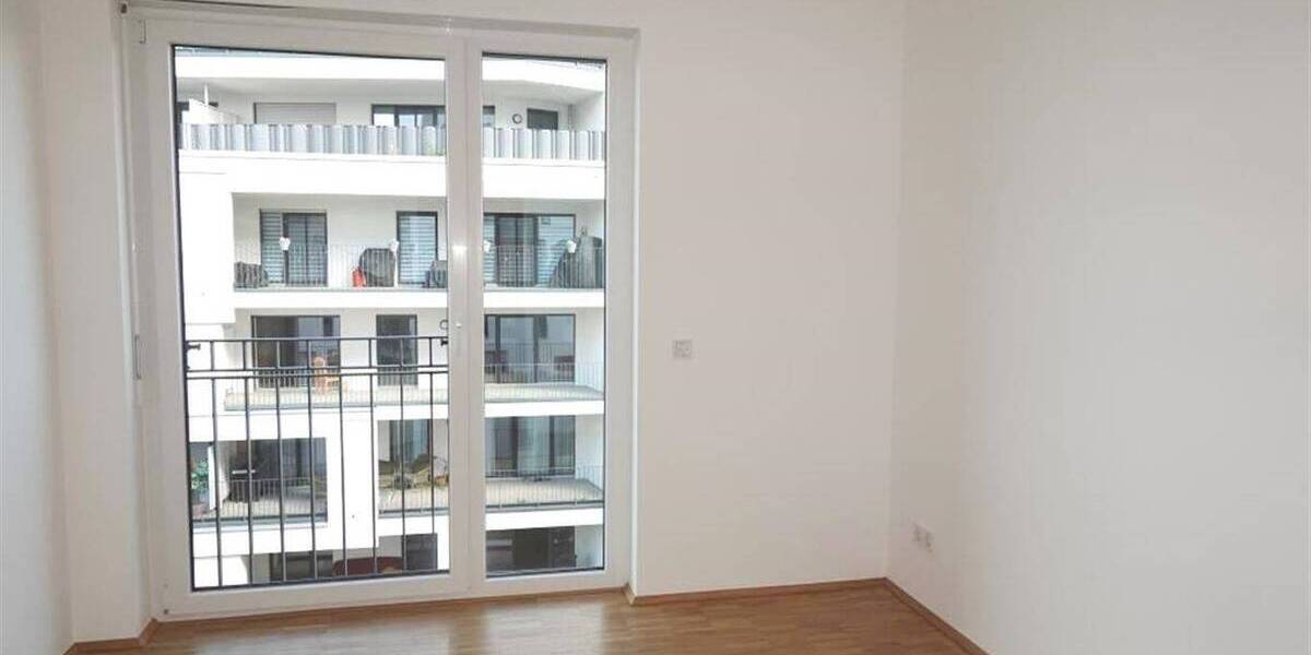 Zimmer Mönchengladbach Stadtmitte - 4 Zimmer, 128 m&sup2;, 1.714&euro; | Angebot:26453952