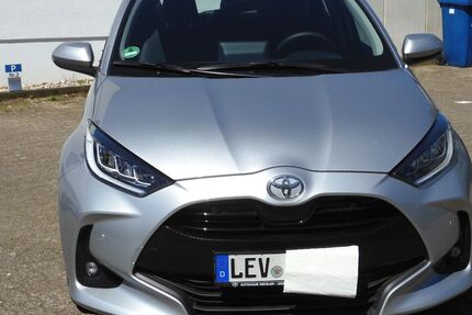 Toyota Yaris 5.280 km 17.500 &euro; Leverkusen 51375