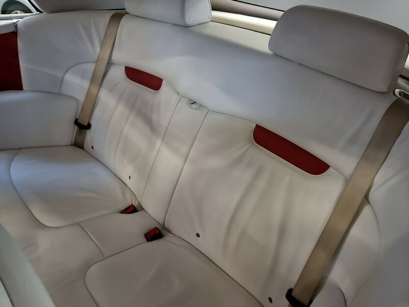 Rolls Royce Phantom Drophead Bespoke Spezial 21.800 km 195.000 € HAAN 42781