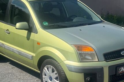 Ford Fusion 234.000 km 1.699 &euro; Wuppertal 42117