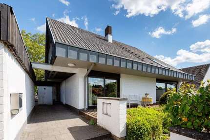 Haus zum Kaufen in Leichlingen 585.000 € 225 m²