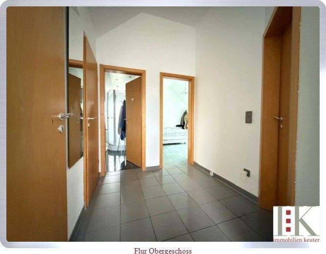 Attraktives freistehendes Einfamilienhaus! TOP Lage #Meerbusch-Büderich! 4 zimmer