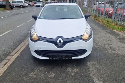 Renault Clio 66.967 km 6.400 &euro; Düsseldorf 40549