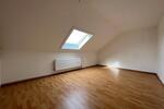 Dachgeschoßwohnung Leichlingen (Rheinland) - 2 Zimmer, 40 m&sup2;, 380&euro; | Angebot:26144285