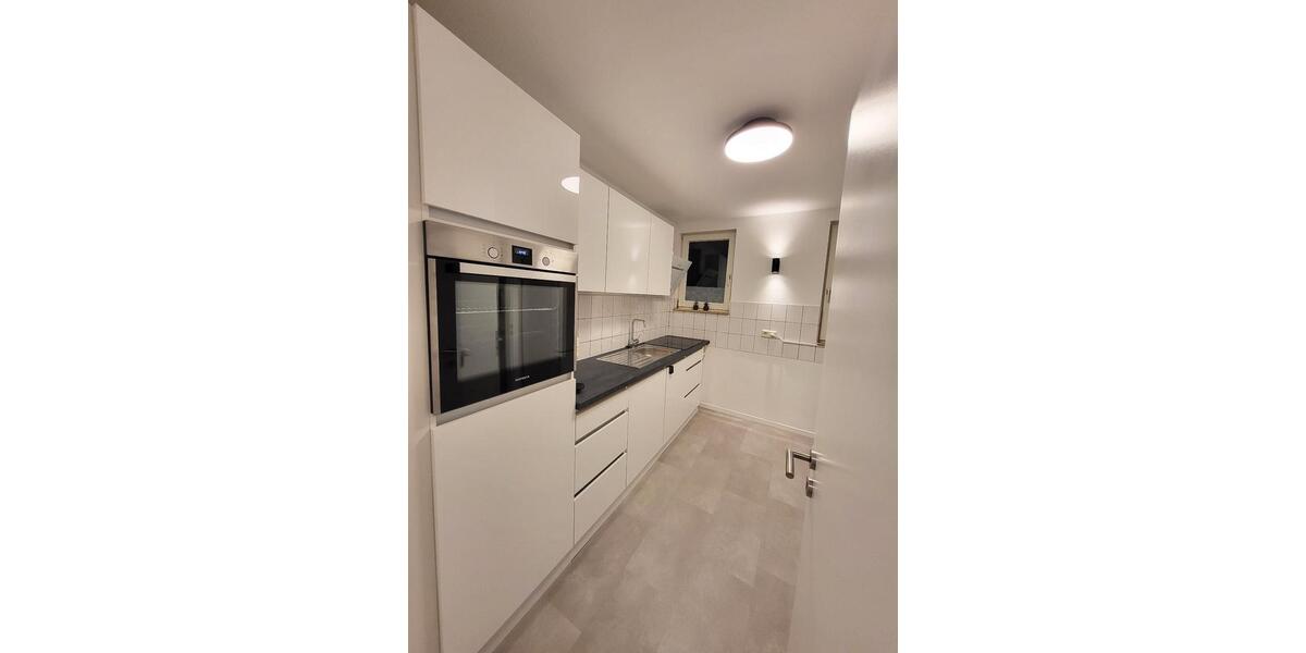 Wohnung: 1 WG-Zimmer möbliert, Königsallee + Hbf in der Nähe 4 zimmer