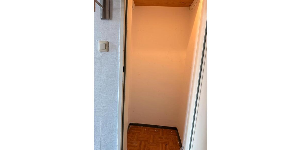 Etagenwohnung Mönchengladbach Süd - 2 Zimmer, 60 m&sup2;, 135.000&euro; | Angebot:26598489