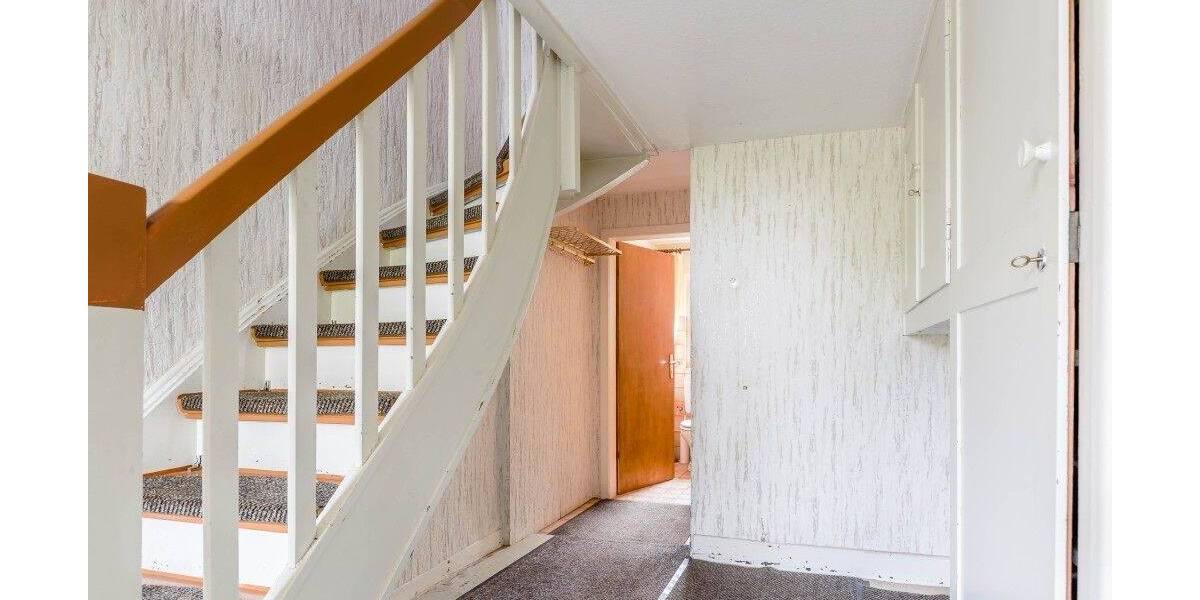 Heimwerker aufgepasst !! Freistehendes Fachwerkhaus * Renovierungsbedarf * ca. 132 m² Wfl. * ca. 354 m² Grundstück * ... 8 zimmer