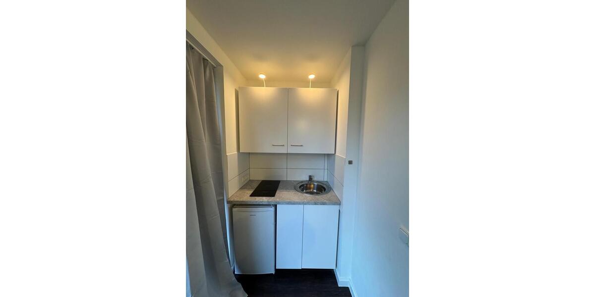Etagenwohnung Düsseldorf Stadtbezirk 7 - 1 Zimmer, 28 m&sup2;, 700&euro; | Angebot:26408149