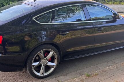 Audi A5 157.000 km 14.500 &euro; oberhausen 46147