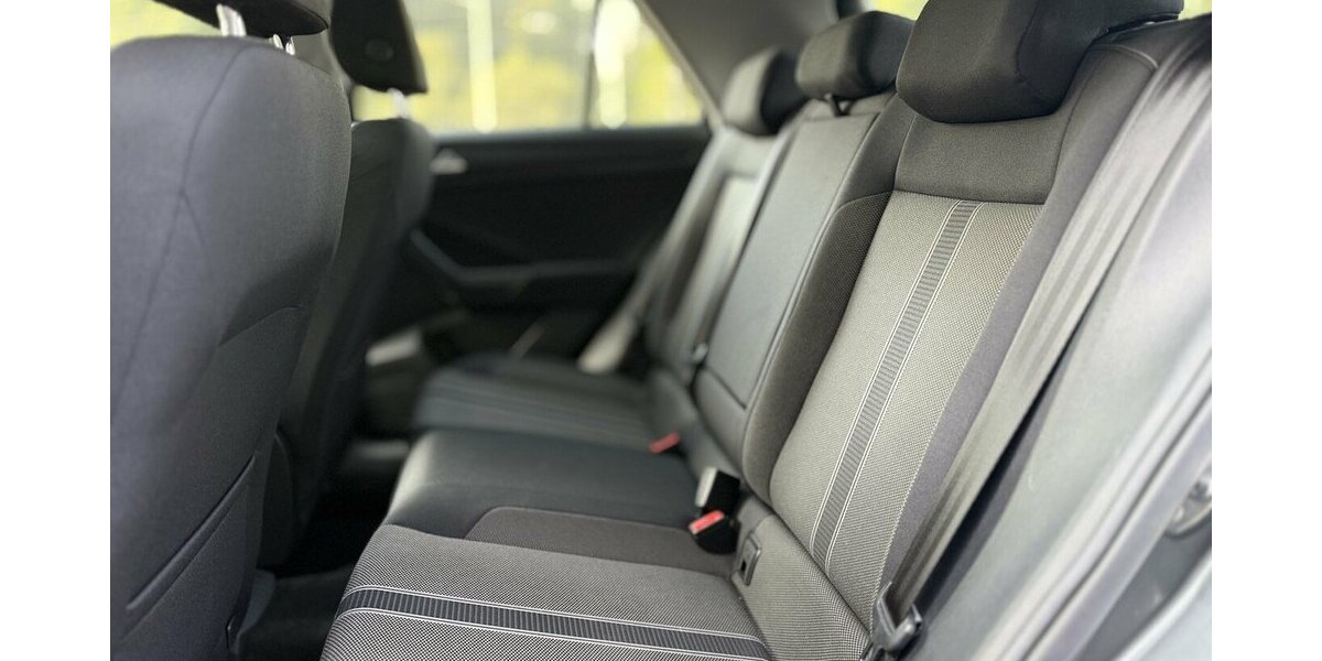 VW T-Roc R line / 4Motion / Keyless Go / PANO 53.000 km 24.590 &euro; Mönchengladbach 41066