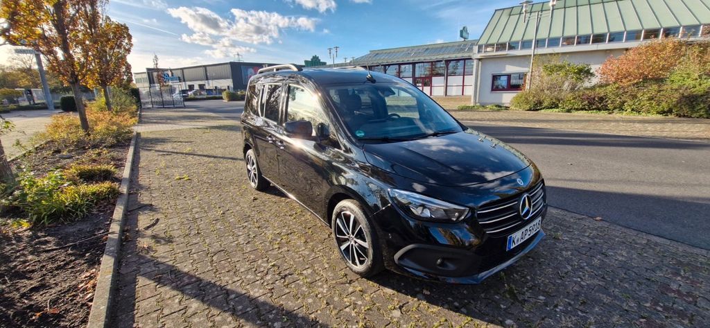 Mercedes-Benz T-Klasse 22.600 km 29.900 € Köln 50935