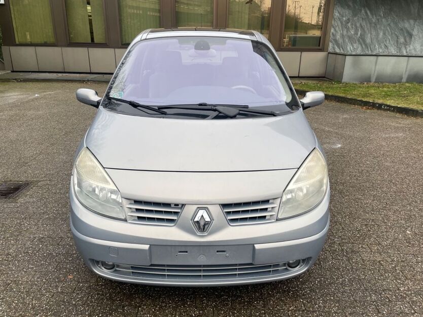 Renault Scenic 125.000 km 2.790 € Duisburg 47058