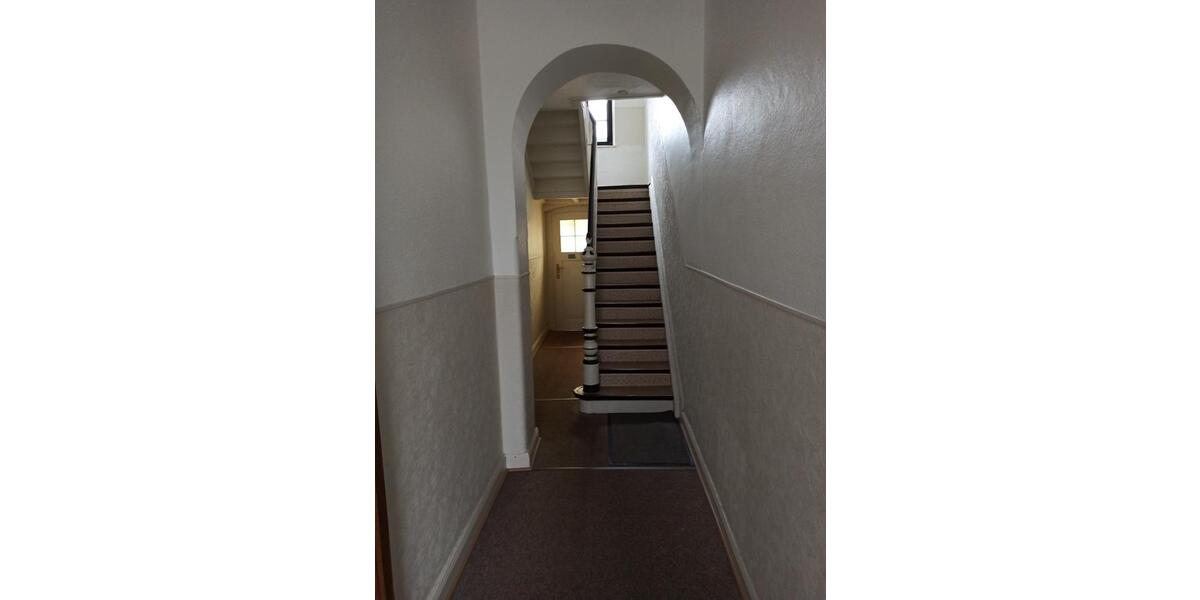 Dreifamilienhaus Citylage Garten Wintergarten Keller 1A Zustand 8 zimmer