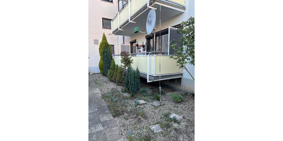 Erdgeschoßwohnung Krefeld Dießem - 3 Zimmer, 82 m&sup2;, 180.000&euro; | Angebot:25399843