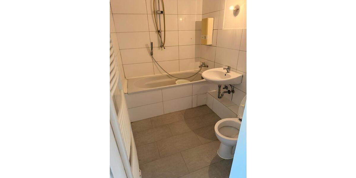 Etagenwohnung Bergheim Auenheim - 3 Zimmer, 60 m&sup2;, 999&euro; | Angebot:24840360