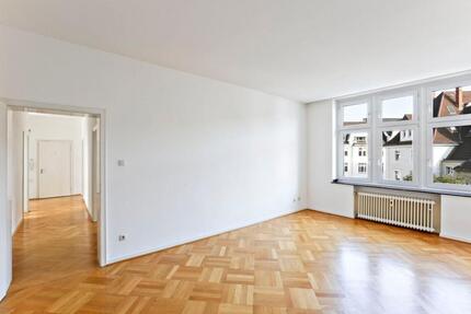Oberkassel Luegplatz 3Zi Whg Balkon ab 1.04. von Privat 3 zimmer