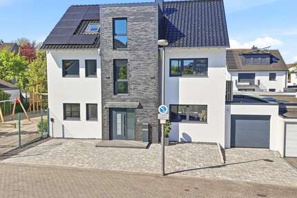 Haus Langenfeld - 6 Zimmer, 293 m&sup2;, 1.300.000&euro; | Angebot:26477281