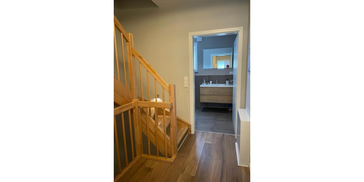 Haus In Solingen zu vermieten! Mit Küche, Garten, Carport 6 zimmer