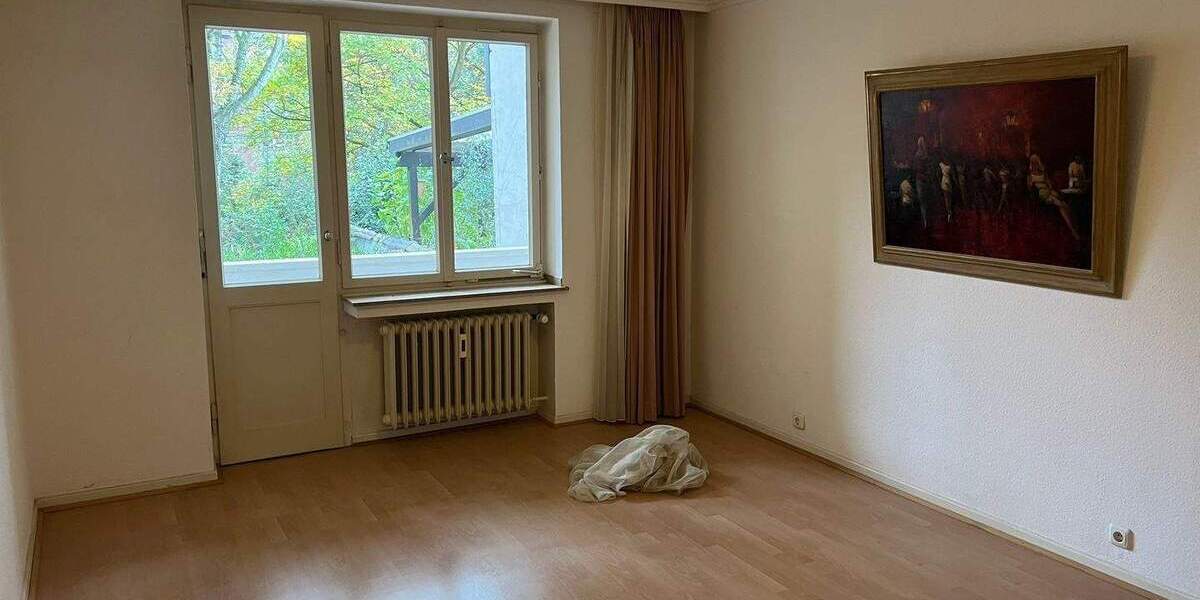 SCHÖN GESCHNITTENE DREIZIMMERWOHNUNG MIT EINBAUKÜCHE IM HERZEN VON NEUSS 3 zimmer