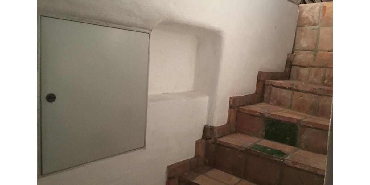 Zur Miete: idyllisches Fachwerkhaus, 80qm Wohnfläche, 1200 € kalt 4 zimmer