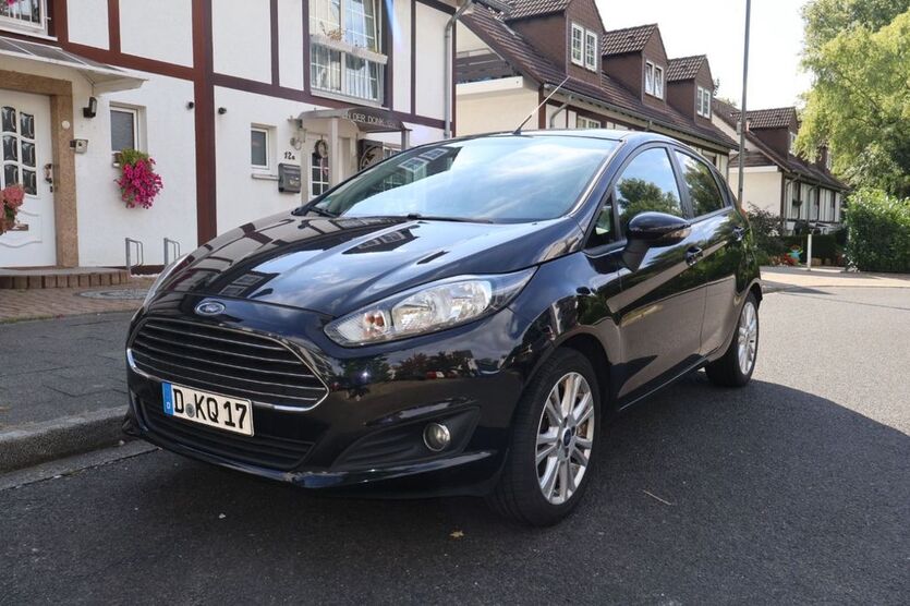 Ford Fiesta 173.000 km 3.300 € Düsseldorf 40599