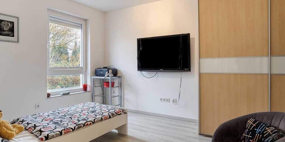 Moderne Doppelhaushälfte mit sonnigem Garten, Dachterrasse und Garage in Ratingen-Lintorf 5 zimmer