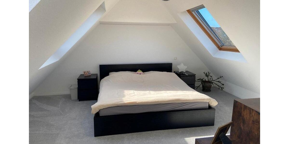 Dachgeschoßwohnung Mönchengladbach Süd - 3 Zimmer, 87 m&sup2;, 199.000&euro; | Angebot:26766627