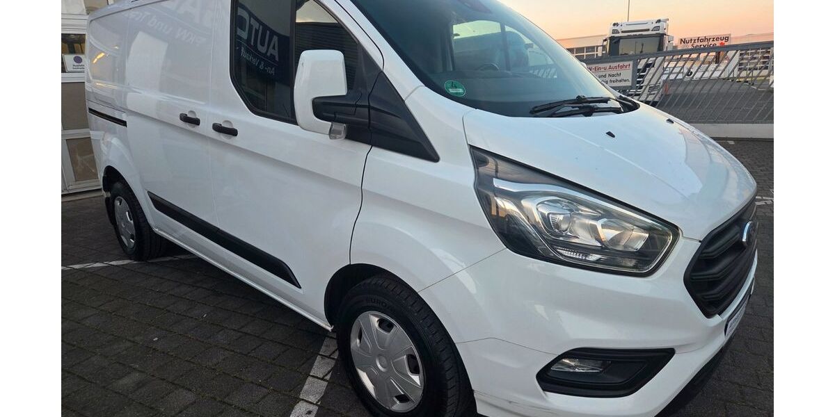 Ford Transit Custom 124.177 km 12.950 &euro; Pulheim 50259