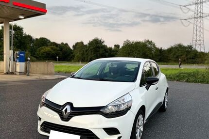 Renault Clio 122.500 km 7.800 € Willich 47877