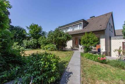 Haus Grevenbroich Neuenhausen - 8 Zimmer, 257 m&sup2;, 649.000&euro; | Angebot:24770859