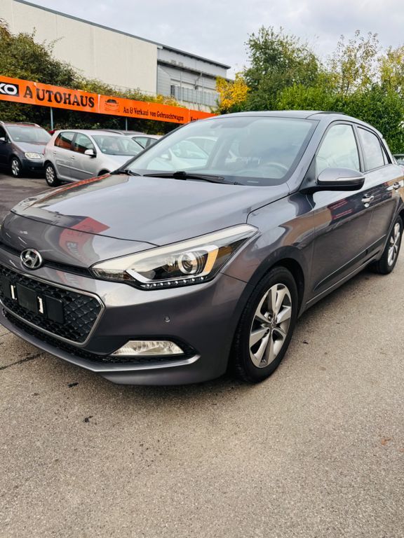 Hyundai i20 68.000 km 6.500 € Mönchengladbach 41199