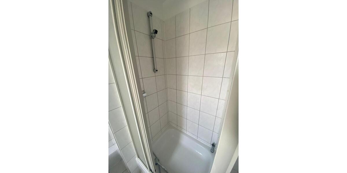 Dachgeschoßwohnung Duisburg Duisburg-Mitte - 2 Zimmer, 65 m&sup2;, 494&euro; | Angebot:25052498