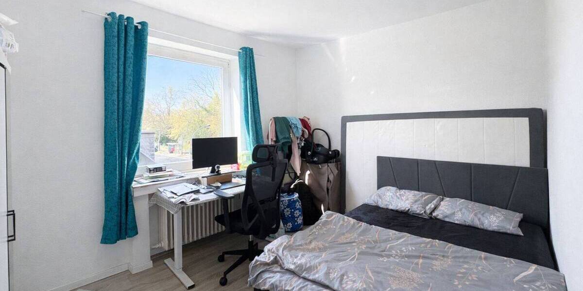 Etagenwohnung Düsseldorf Holthausen - 3 Zimmer, 87 m&sup2;, 990&euro; | Angebot:26916769