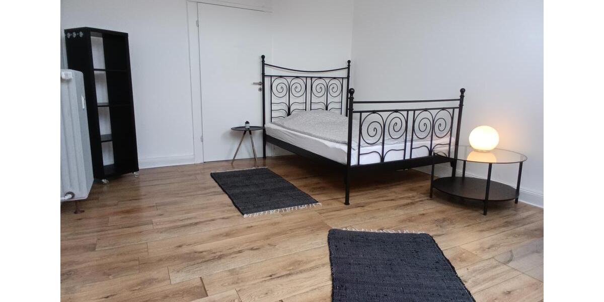 Dachgeschoßwohnung Mönchengladbach - 1 Zimmer, 20 m&sup2;, 450&euro; | Angebot:25649491