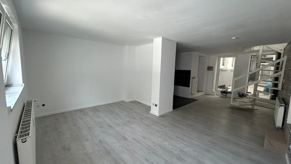 Maisonettenwohnung Grevenbroich Neuenhausen - 4 Zimmer, 123 m&sup2;, 950&euro; | Angebot:25806840
