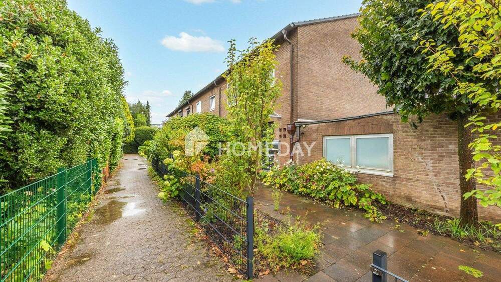 Haus in Dornröschenschlaf! Reihenhaus mit Süd-Terrasse, Garten & Platz für die Familie 4 zimmer