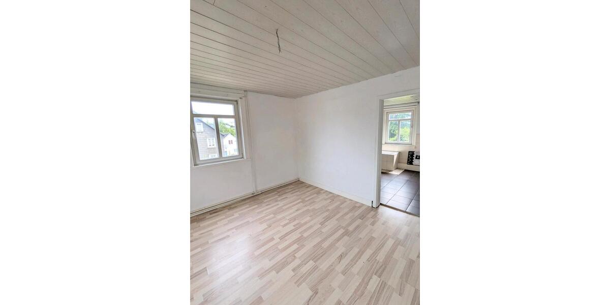 Einfamilienhaus Remscheid Reinshagen - 5 Zimmer, 133 m&sup2;, 280.000&euro; | Angebot:25080566
