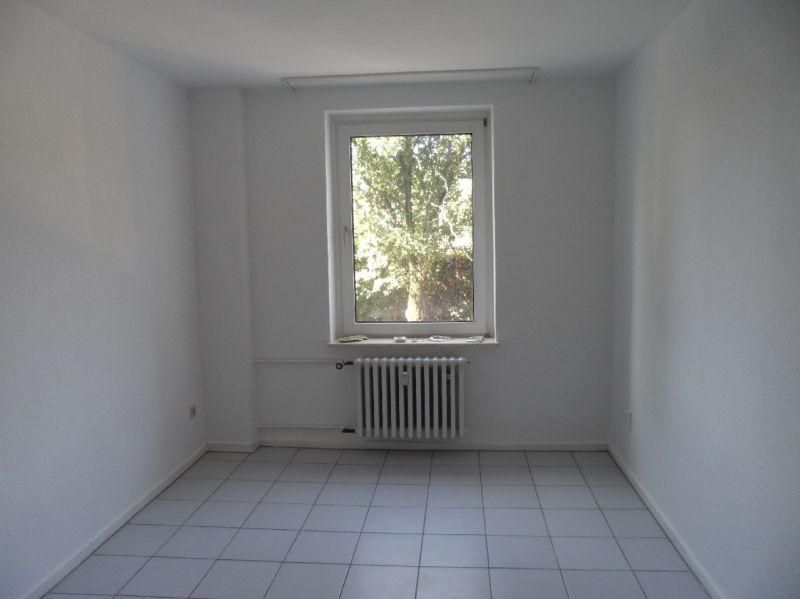 DÜSSELDORF: Moderne 2-Zimmer-Wohnung im Herzen von Düsseldorf zur Miete.** Ideal für Singles und Paare! 2 zimmer