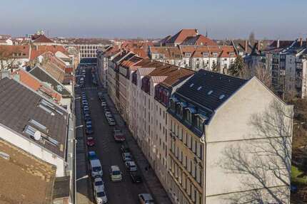 Anger-Crottendorf - Altbauflair trifft Natur – 3-Zimmerwohnung mit grünem Hofblick mit Balkon!