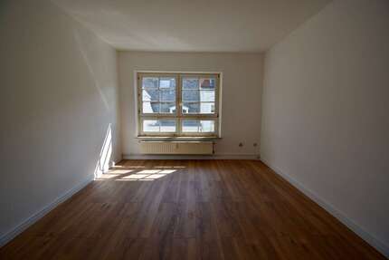 Wohnung Mönchengladbach Rheydt - 4 Zimmer, 67 m&sup2;, 650&euro; | Angebot:27141777