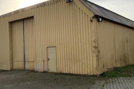 225qm Lagerhalle Blechhalle mit ca. 900qm Freifläche zimmer