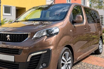 Peugeot Traveller 219.833 km 15.490 &euro; Krefeld 47809