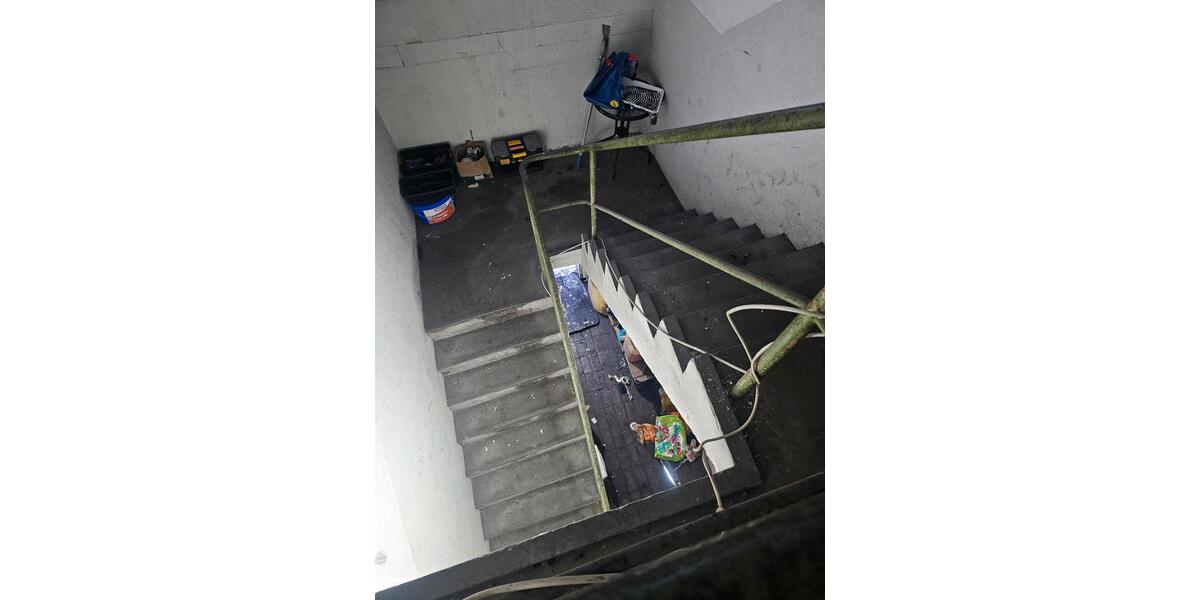 Kfz stellplätze auto Werkstatt Halle Lackierer korrasorie bauer zimmer