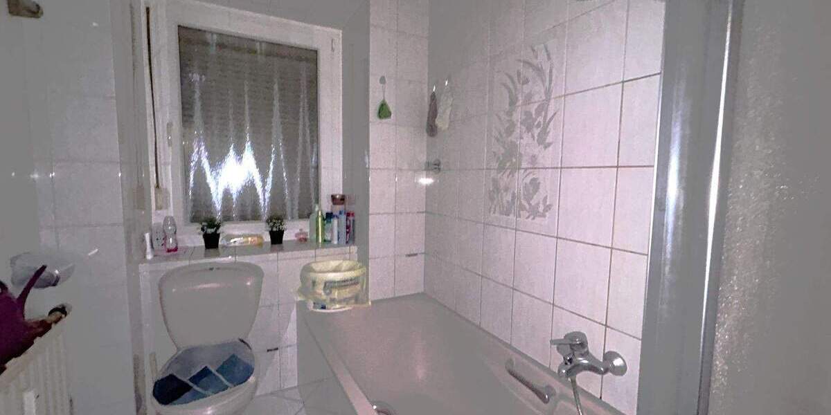 Etagenwohnung Duisburg Untermeiderich - 3 Zimmer, 82 m&sup2;, 129.000&euro; | Angebot:25686842